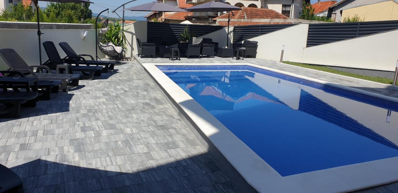 Villa Ronic سوكو بانيا المظهر الخارجي الصورة