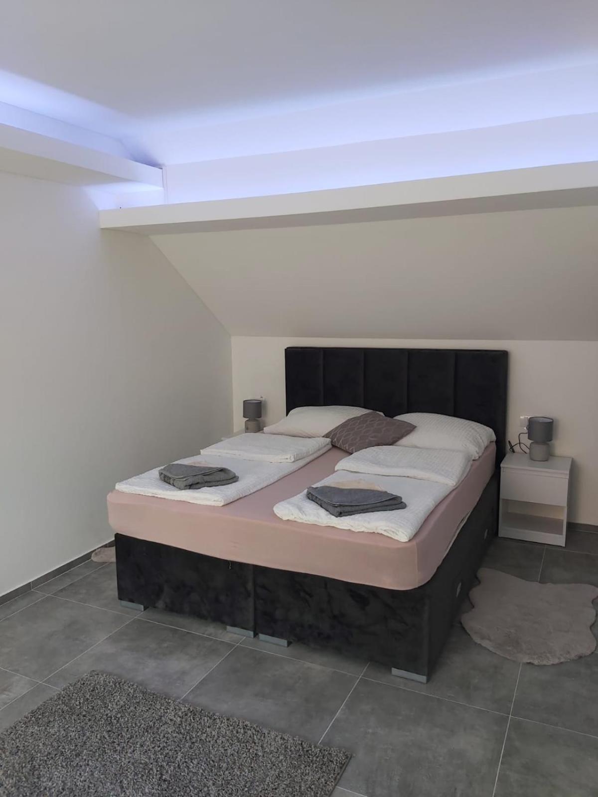 Villa Ronic سوكو بانيا الغرفة الصورة